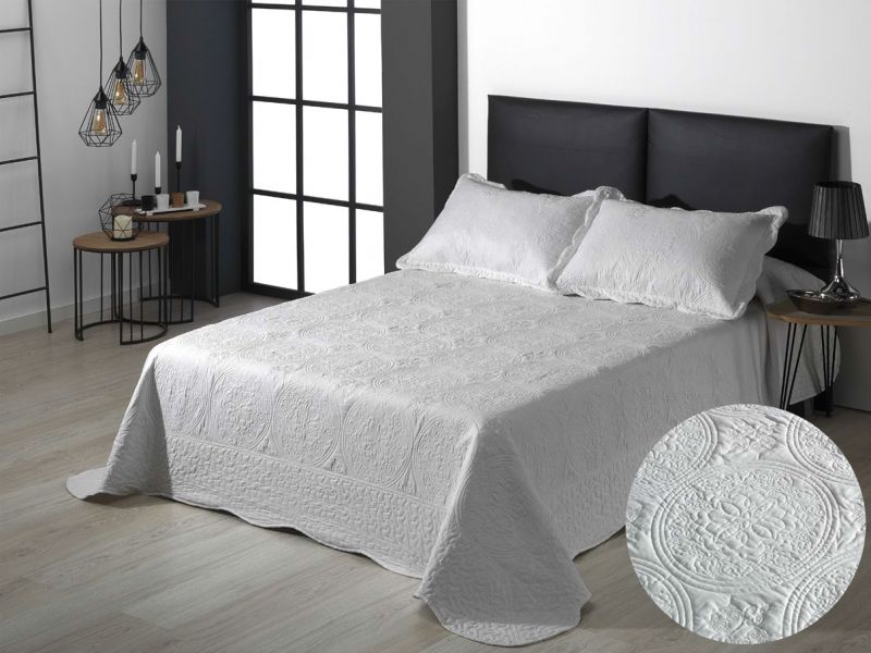 Colcha Bouti Mandala Bordada Blanco